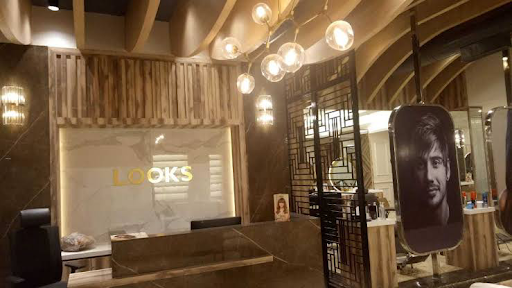 Looks Salon Active Life | Salon