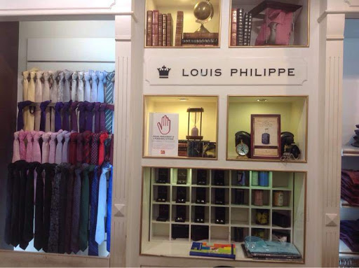 Louis Philippe Shopping | Store