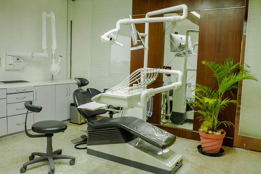 Maeoris Dental Implants And Esthetic Care Centre Medical Services | Dentists