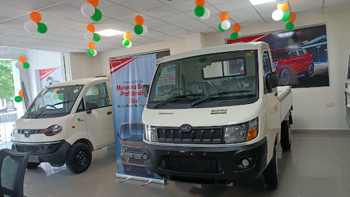 Mahindra A Automovers Automotive | Show Room