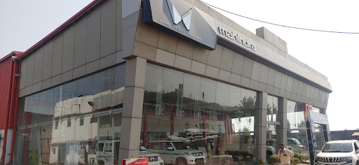 MAHINDRA Aditya Motors Automotive | Show Room