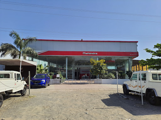 Mahindra Atul Automotives Automotive | Show Room