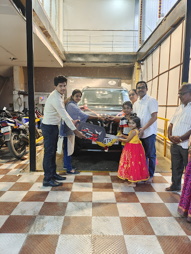 Mahindra Automotive Showroom Automotive | Show Room