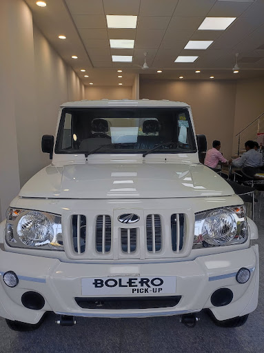 Mahindra Bhavna Automobiles Automotive | Show Room