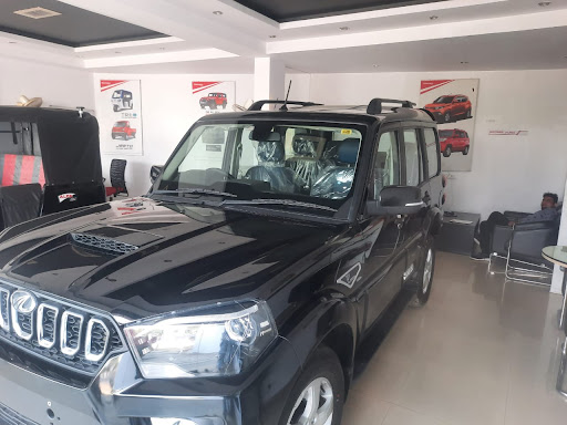 Mahindra Dehradun Premier Motors Automotive | Show Room