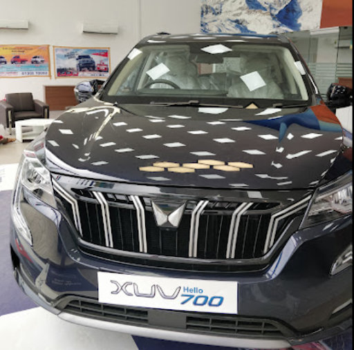 Mahindra Derik Motors Automotive | Show Room