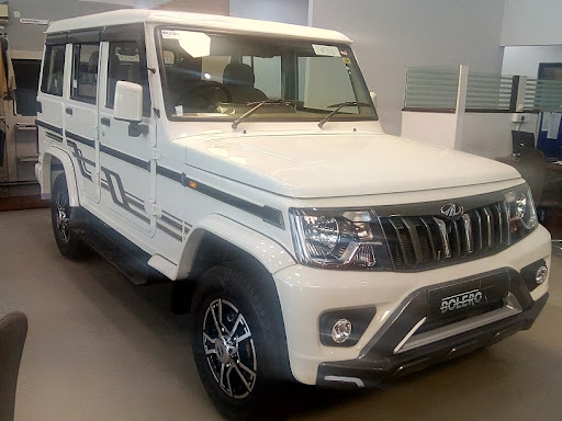 Mahindra Dewan Fourwheels - SUV Automotive | Show Room