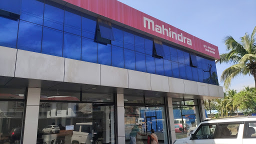 Mahindra Eram Motors Kottakkal Automotive | Show Room