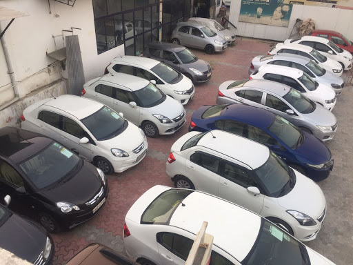 Mahindra First Choice (Car Estate) Automotive | Show Room