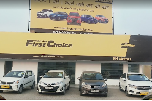 Mahindra First Choice (RN Motors) Automotive | Show Room