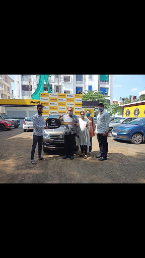 Mahindra First Choice (Taneja Four wheel) Automotive | Show Room