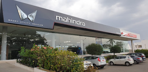 Mahindra Gandhi Motors - SUV Automotive | Show Room