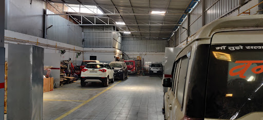 Mahindra Indraprastha Motors Pvt Ltd Automotive | Show Room