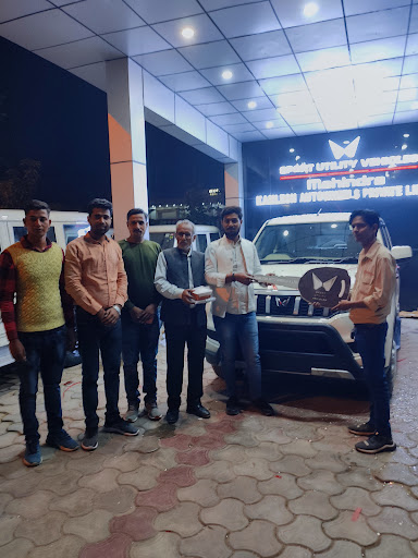 Mahindra Kamlesh Autowheels - SUV Automotive | Show Room