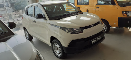 Mahindra Kamlesh Autowheels - SUV Automotive | Show Room