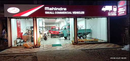 Mahindra M S Motors - SUV Automotive | Show Room