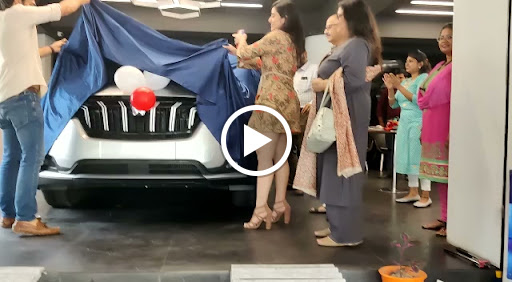 Mahindra NR Autos - SUV Automotive | Show Room