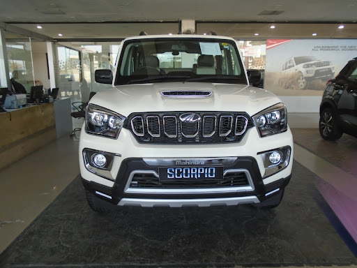 Mahindra Raj India Auto - SUV Automotive | Show Room