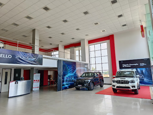 Mahindra Rajendra Autowheels Automotive | Show Room