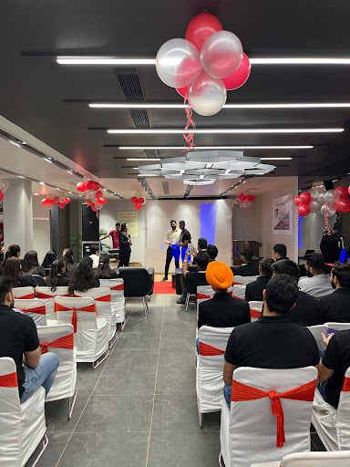 Mahindra Shuban Sai - SUV Showroom Automotive | Show Room