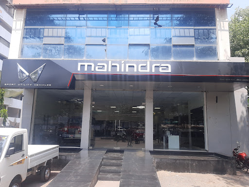 Mahindra Silver Jubliee Automotive | Show Room