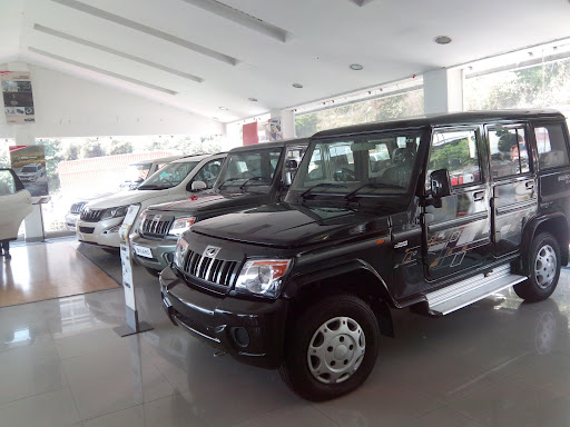 Mahindra Snowview Automobiles - SUV Automotive | Show Room