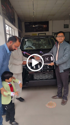 Mahindra Tirupati Vehicles Automotive | Show Room