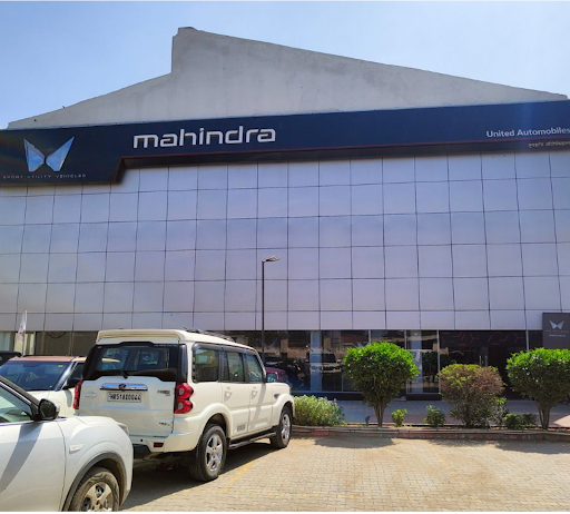 Mahindra United Automobiles Automotive | Show Room