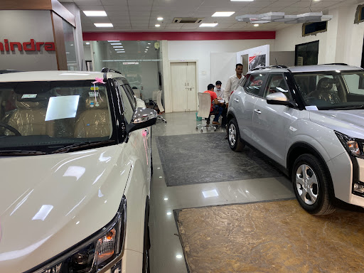 Mahindra Unnati Motor Automotive | Show Room