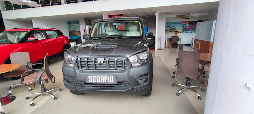 Mahindra Unnati Motors - SUV Showroom Automotive | Show Room
