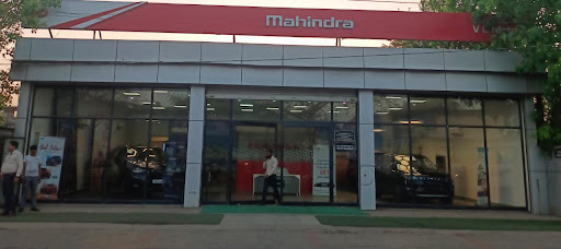Mahindra V.C. Motors - SUV Automotive | Show Room