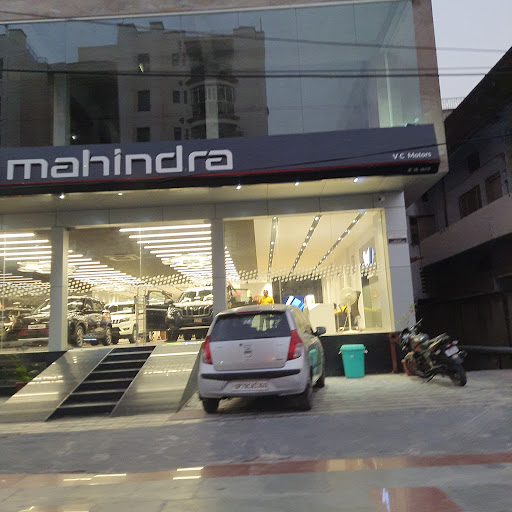Mahindra V.C Motors Swaroop Nagar Automotive | Show Room