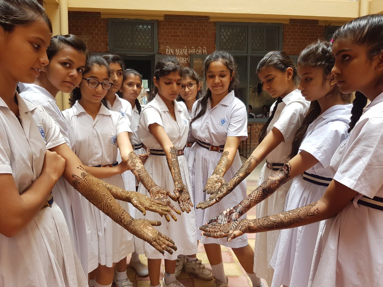 MAHRANI HIGH SCHOOL FOR GIRLS Education | Schools