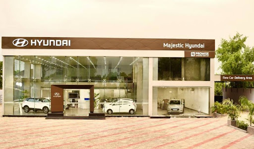Majestic Hyundai Automotive | Show Room