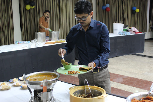 MALHOTRA CATERERS Event Services | Catering Services