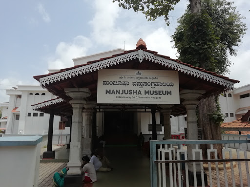 Manjusha Museum Travel | Museums