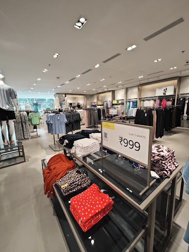 Marks and Spencer Shopping | Store