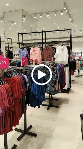 Marks and Spencer Kannuru Shopping | Store
