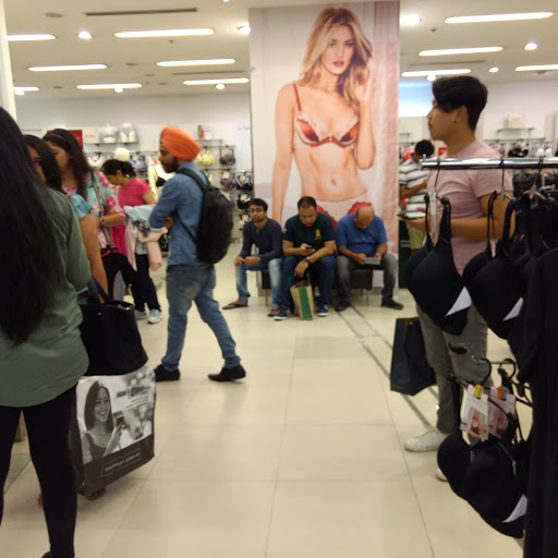 Marks & Spencer Lingerie Shopping | Store