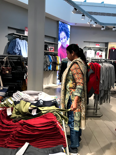 Marks & Spencer Shopping | Store