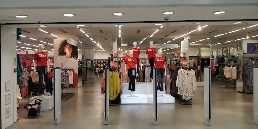 Marks and Spencer Reliance India Private Limited - Mumbai Shopping | Store
