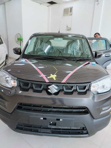 Maruti Suzuki ARENA (Bright 4 Wheels) Automotive | Show Room