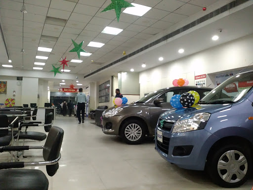 Maruti Suzuki ARENA (Dewars Garage) Automotive | Show Room