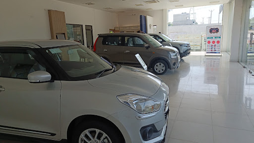 Maruti Suzuki ARENA (Ganesh Cars) Automotive | Show Room