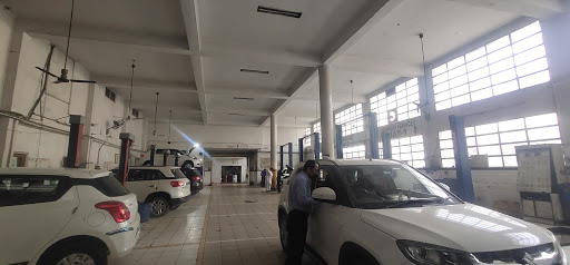 Maruti Suzuki ARENA (Jagmohan Motors) Automotive | Show Room