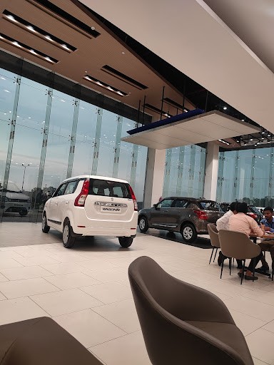 Maruti Suzuki ARENA (Lovely Autos) Automotive | Show Room