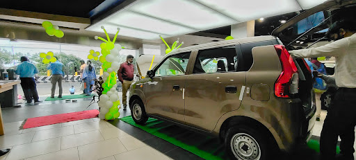 Maruti Suzuki ARENA (Popular Vehicle) Automotive | Show Room