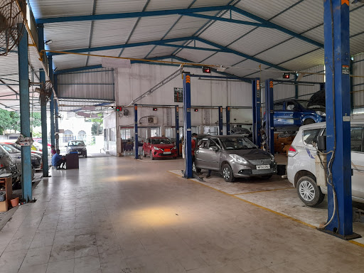 Maruti Suzuki ARENA (Starburst Motors) Automotive | Show Room