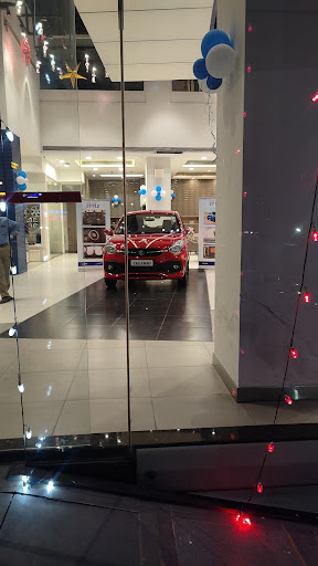 Maruti Suzuki ARENA (Sumankirti Cars) Automotive | Show Room