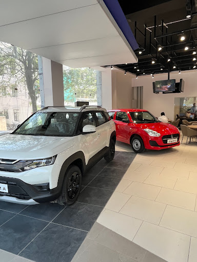 Maruti Suzuki ARENA (TR Sawhney) Automotive | Show Room